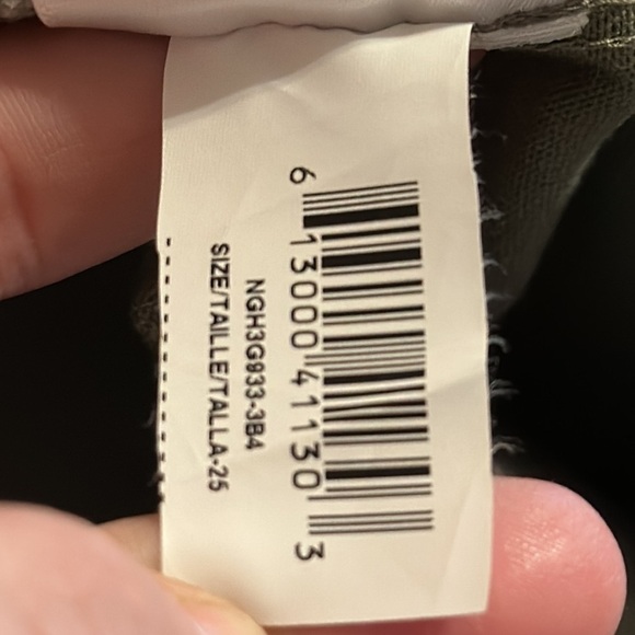 BCBGeneration Army Green Denim Frayed Edge Skirt Size 25‎ NWT - Picture 12 of 12